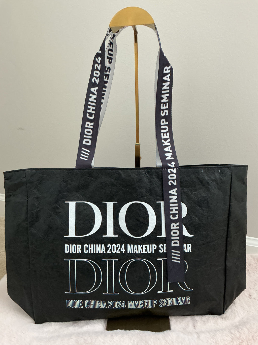 DIOR 2024 CHINA MAKE UP SEMINAR TOTE VIP ITEM