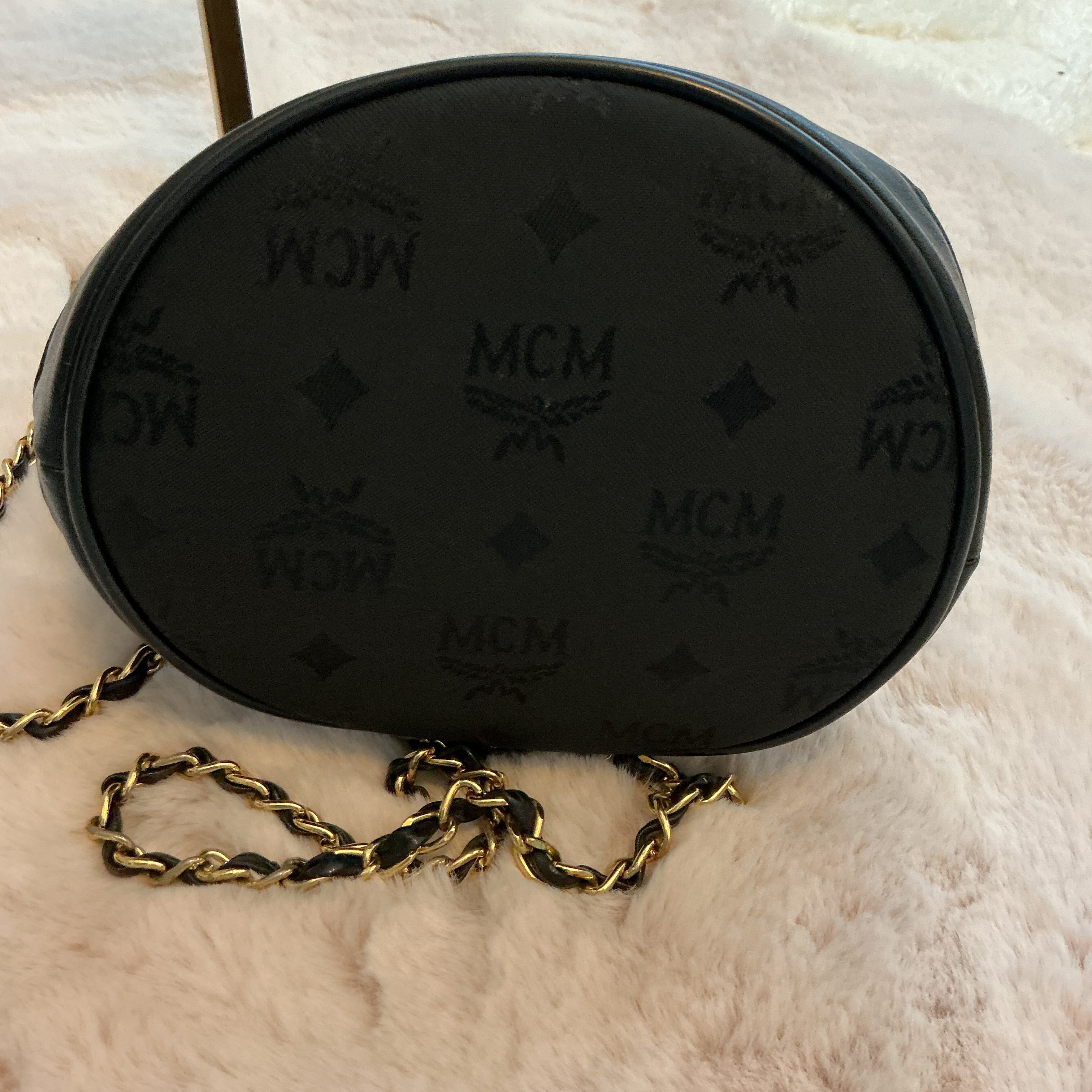 MCM BUCKET BAG WITH CROSSBODY CHAIN