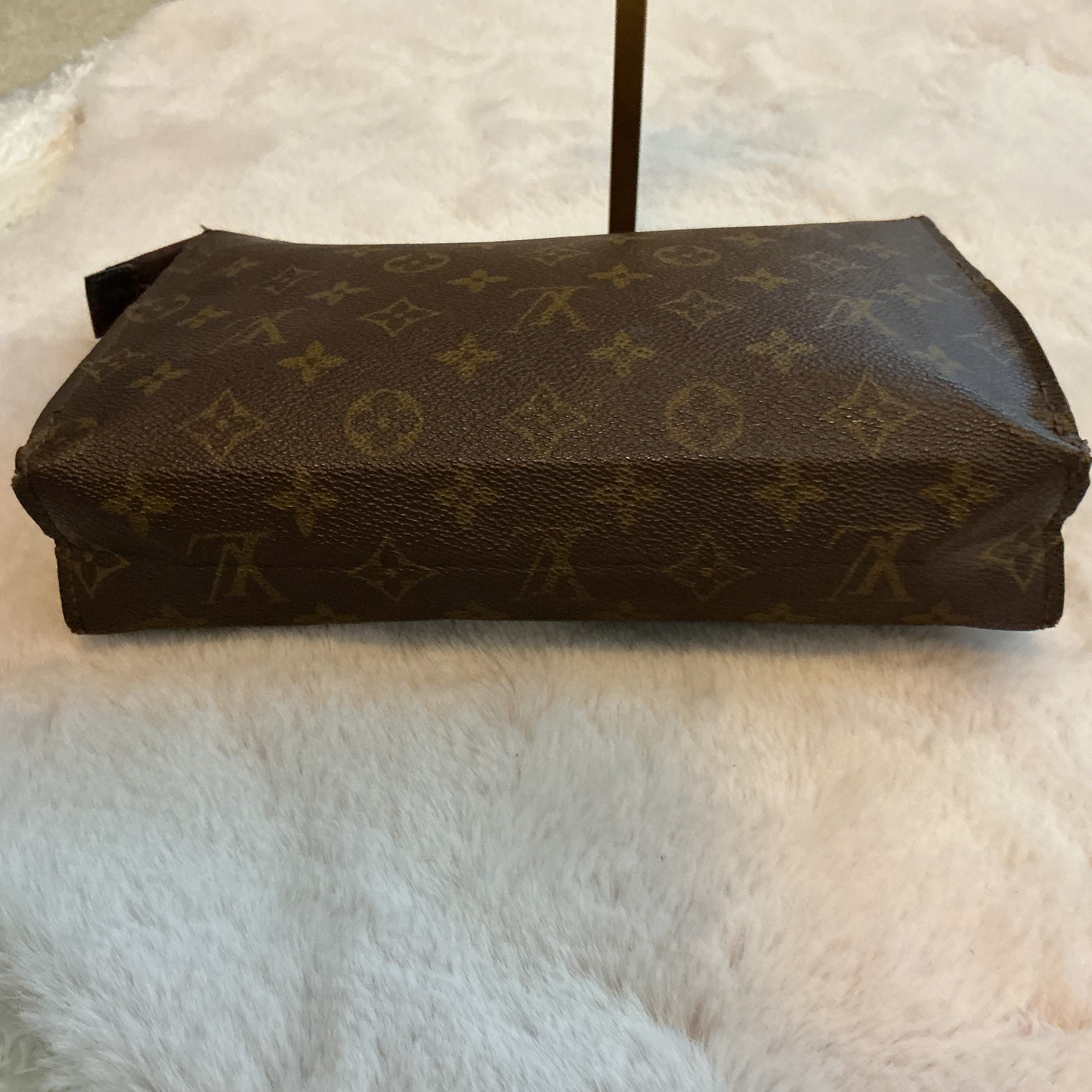 Louis Vuitton Monogram Toiletry 26 Vintage Pouch