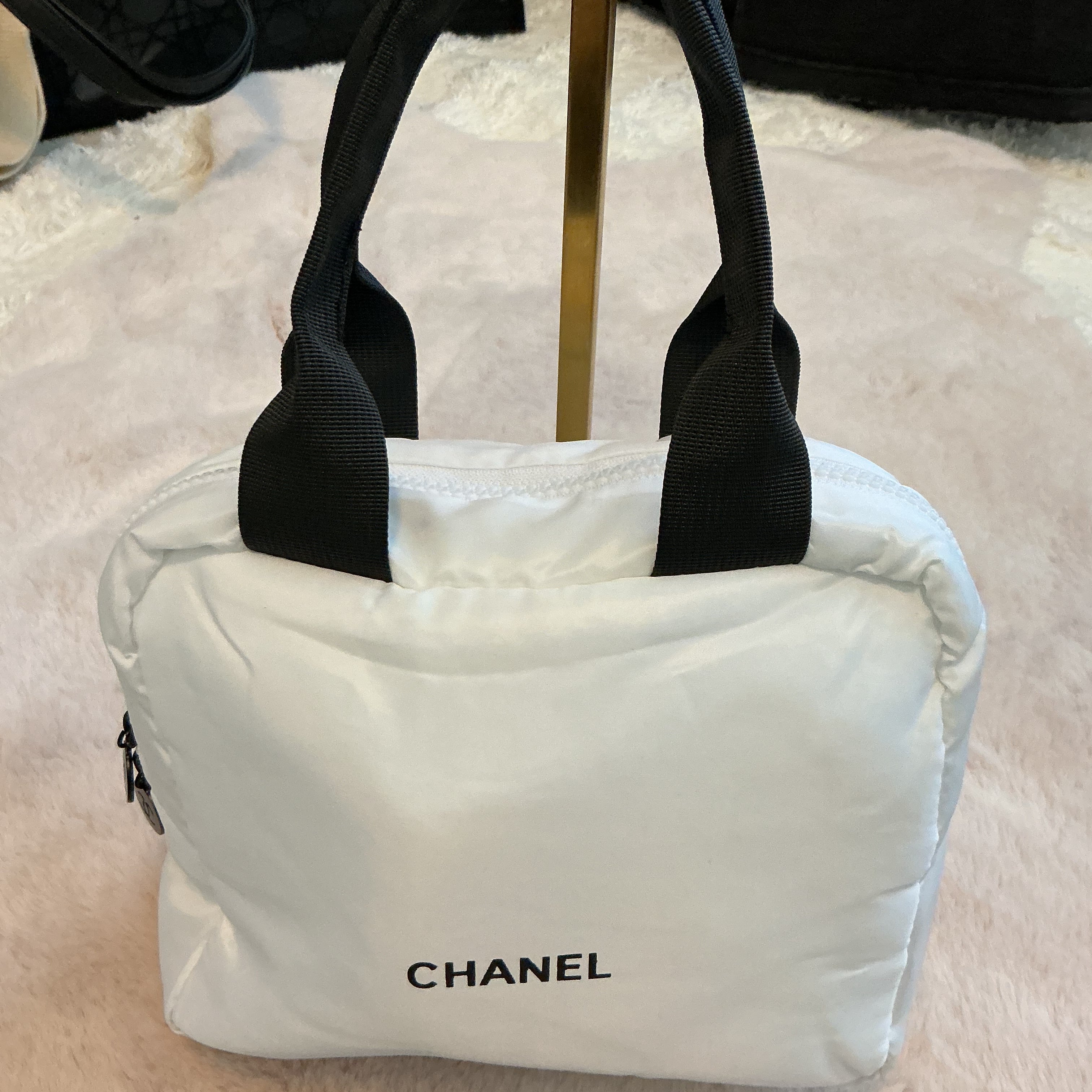 CHANEL PARFUME MAKE UP POUCH GWP ITEM