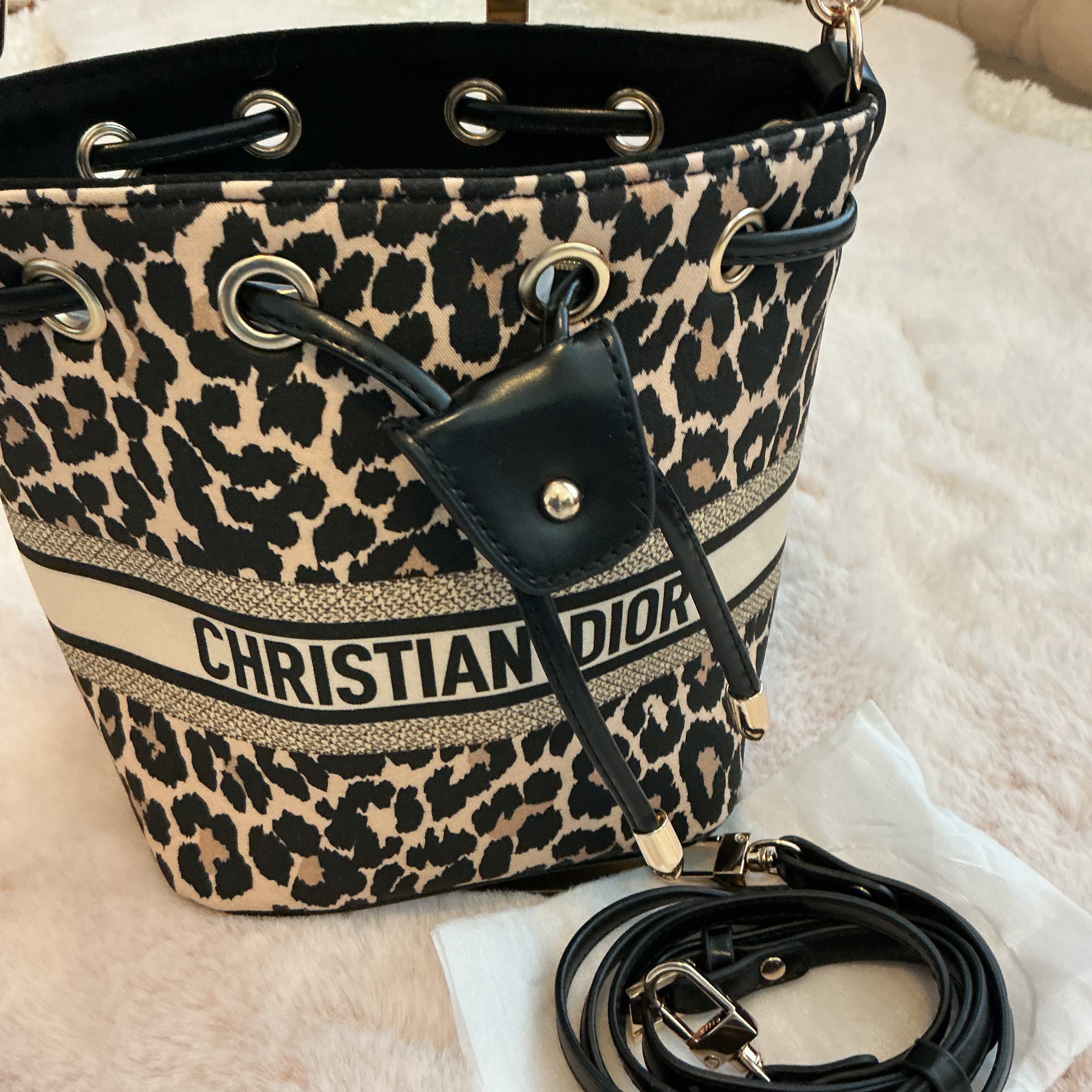 CHRISTIAN DIOR LEOPARD PRINT CROSSBODY BAG WITH CROSSBODY STRAP