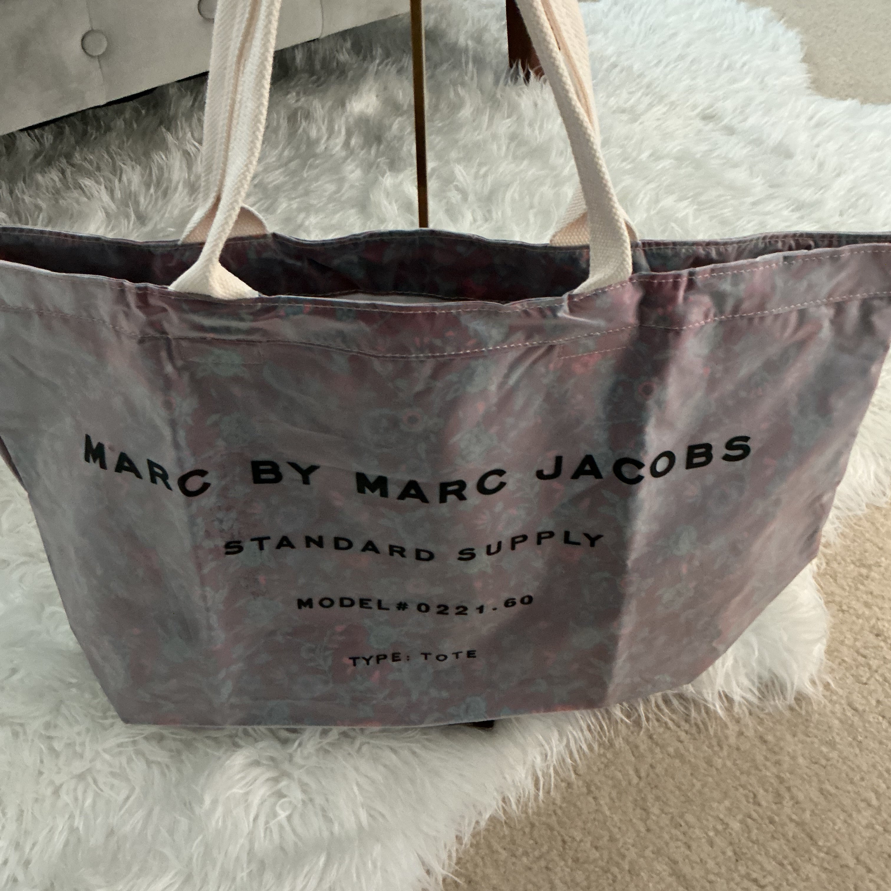 MARC BY MARC JACOBS STANDARD SUPPLY LARGE TOTE