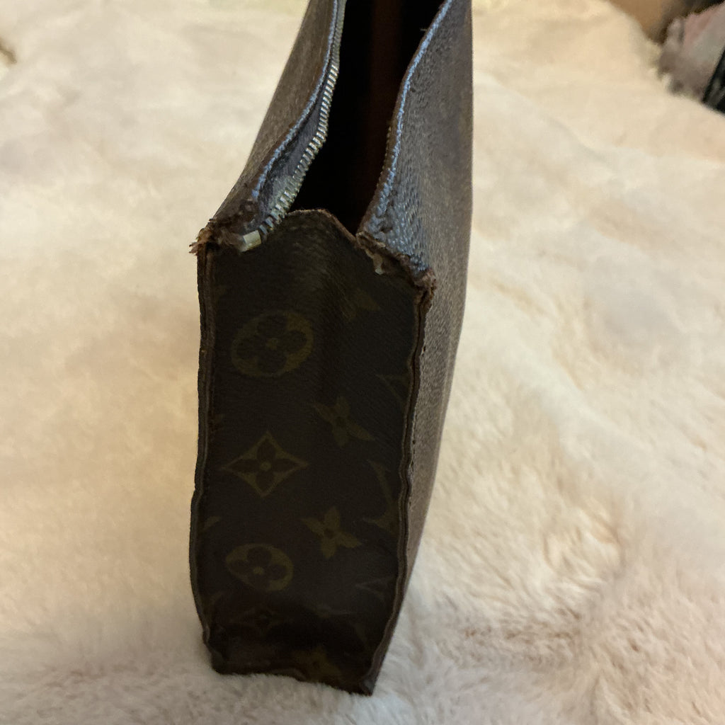 Louis Vuitton Monogram Toiletry 26 Vintage Pouch