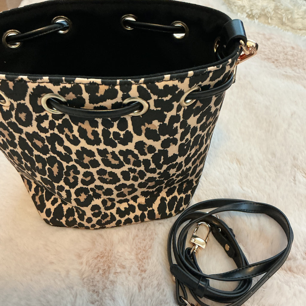 CHRISTIAN DIOR LEOPARD PRINT CROSSBODY BAG WITH CROSSBODY STRAP