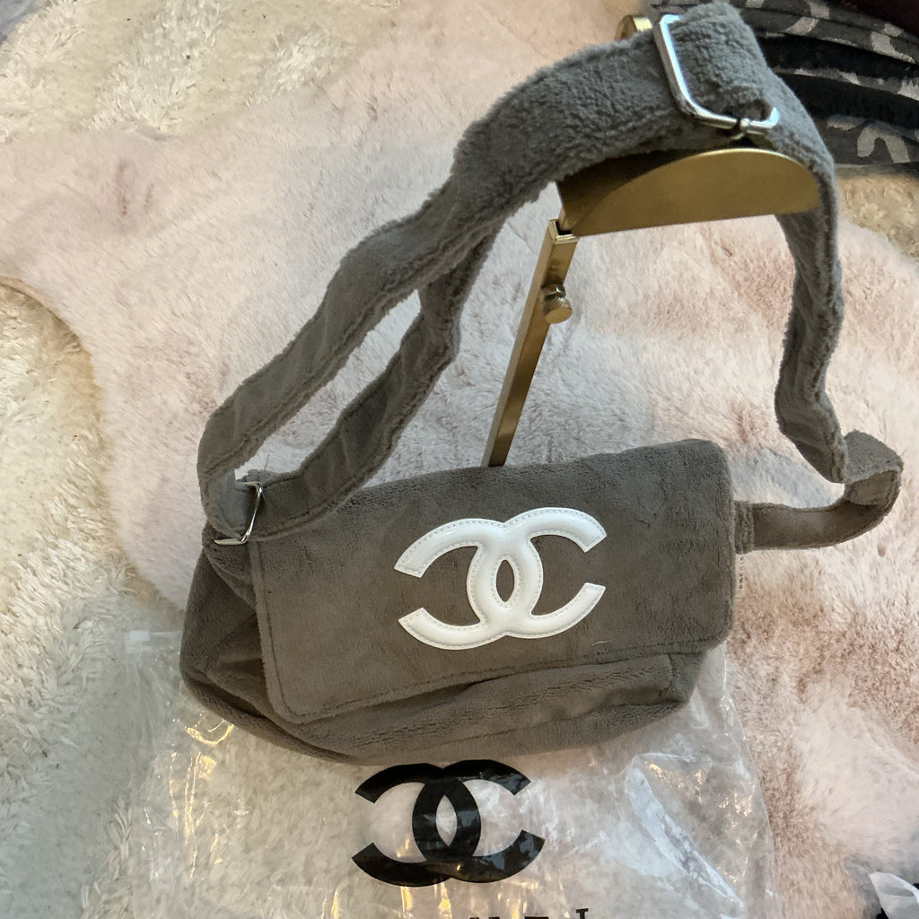 CHANEL CC PRECISION CROSSBODY BAG GWP ITEM