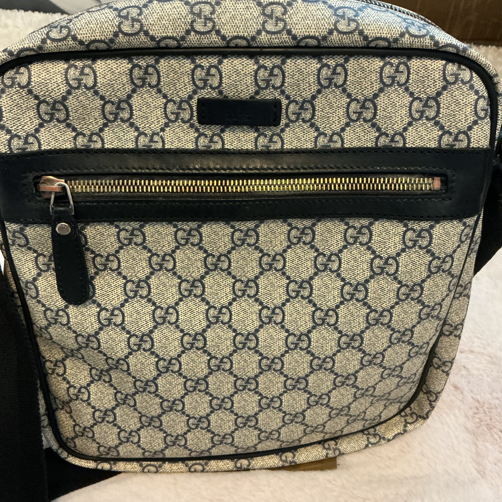 GUCCI GG MONOGRAM SUPREME MESSENGER CANVAS CROSSBODY