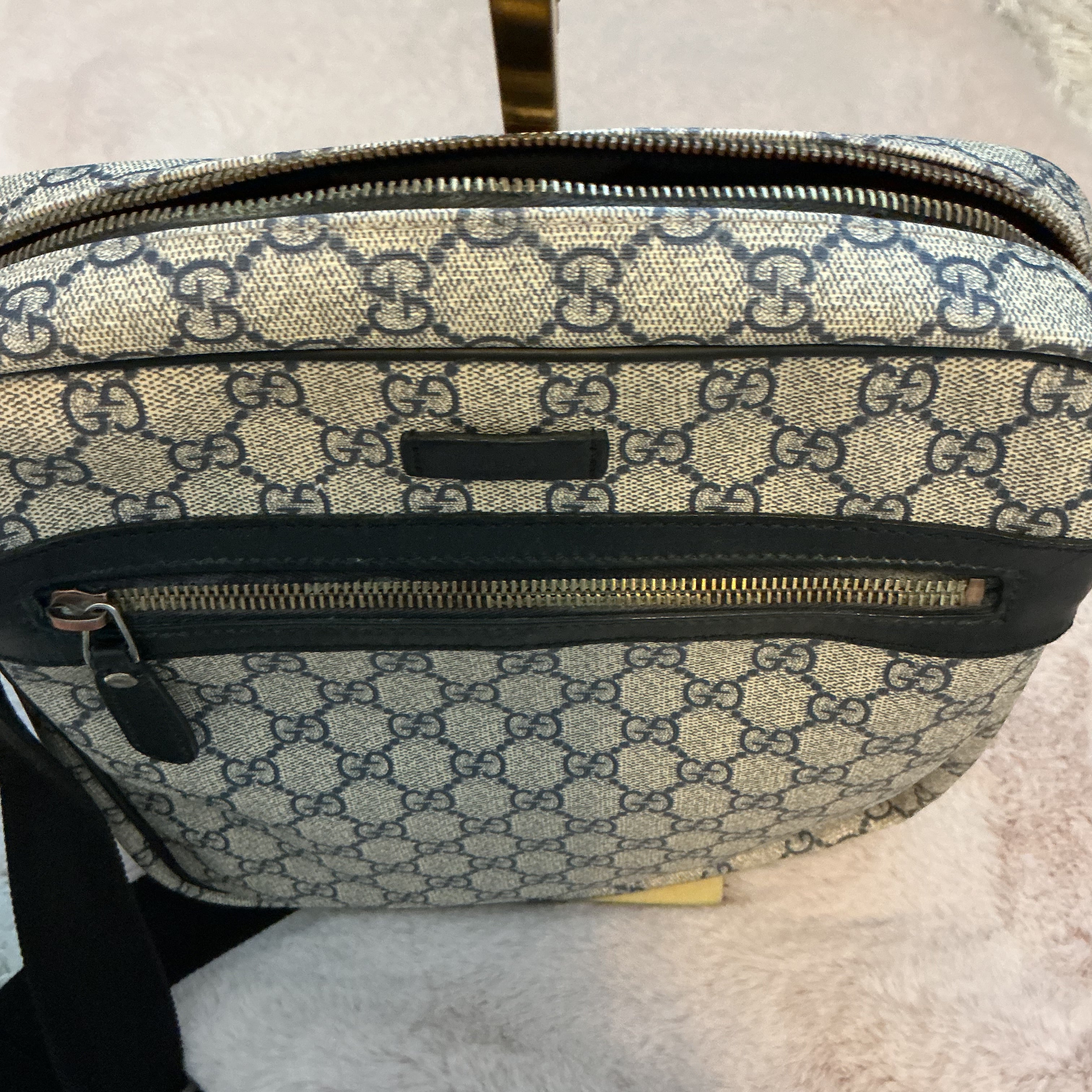 GUCCI GG MONOGRAM SUPREME MESSENGER CANVAS CROSSBODY