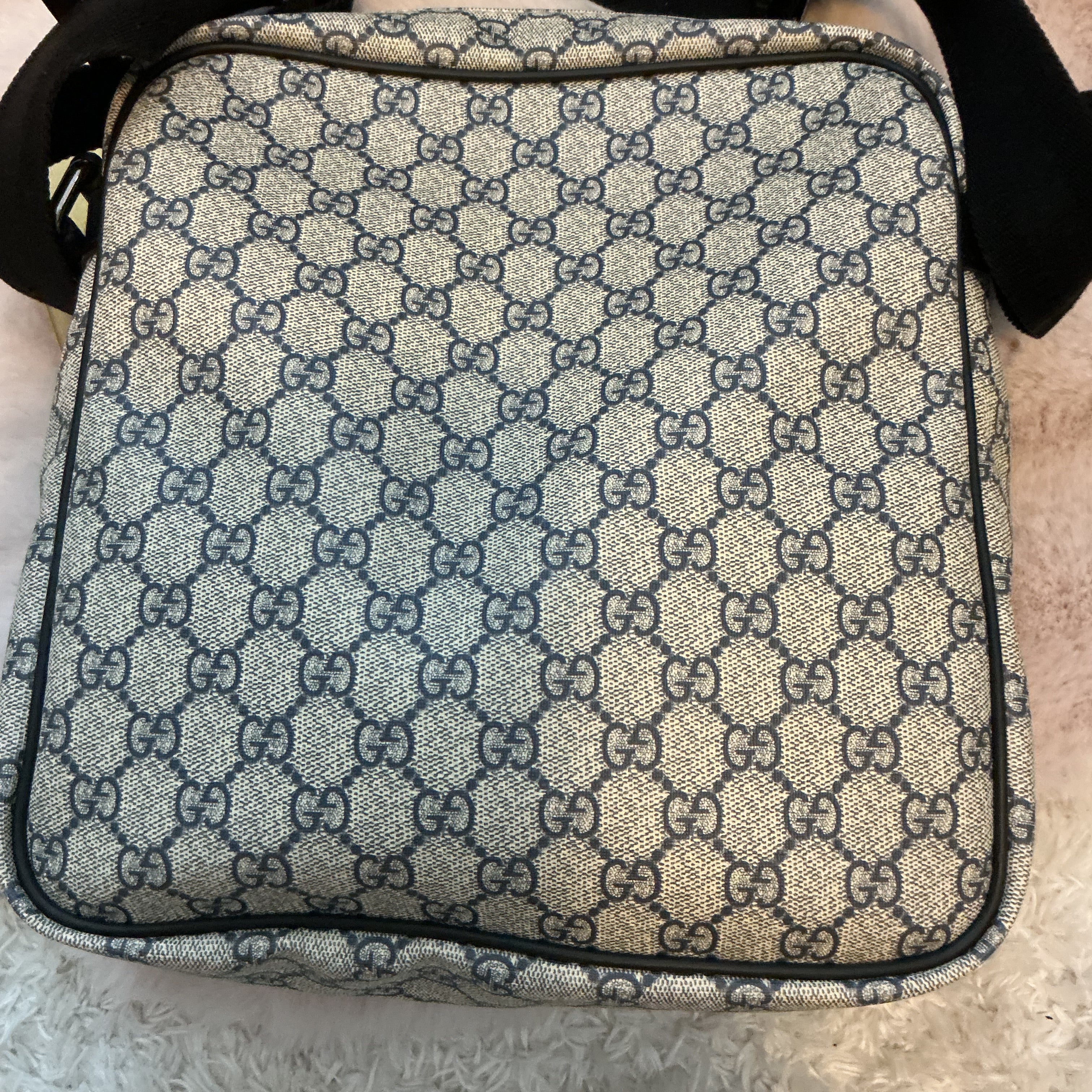 GUCCI GG MONOGRAM SUPREME MESSENGER CANVAS CROSSBODY
