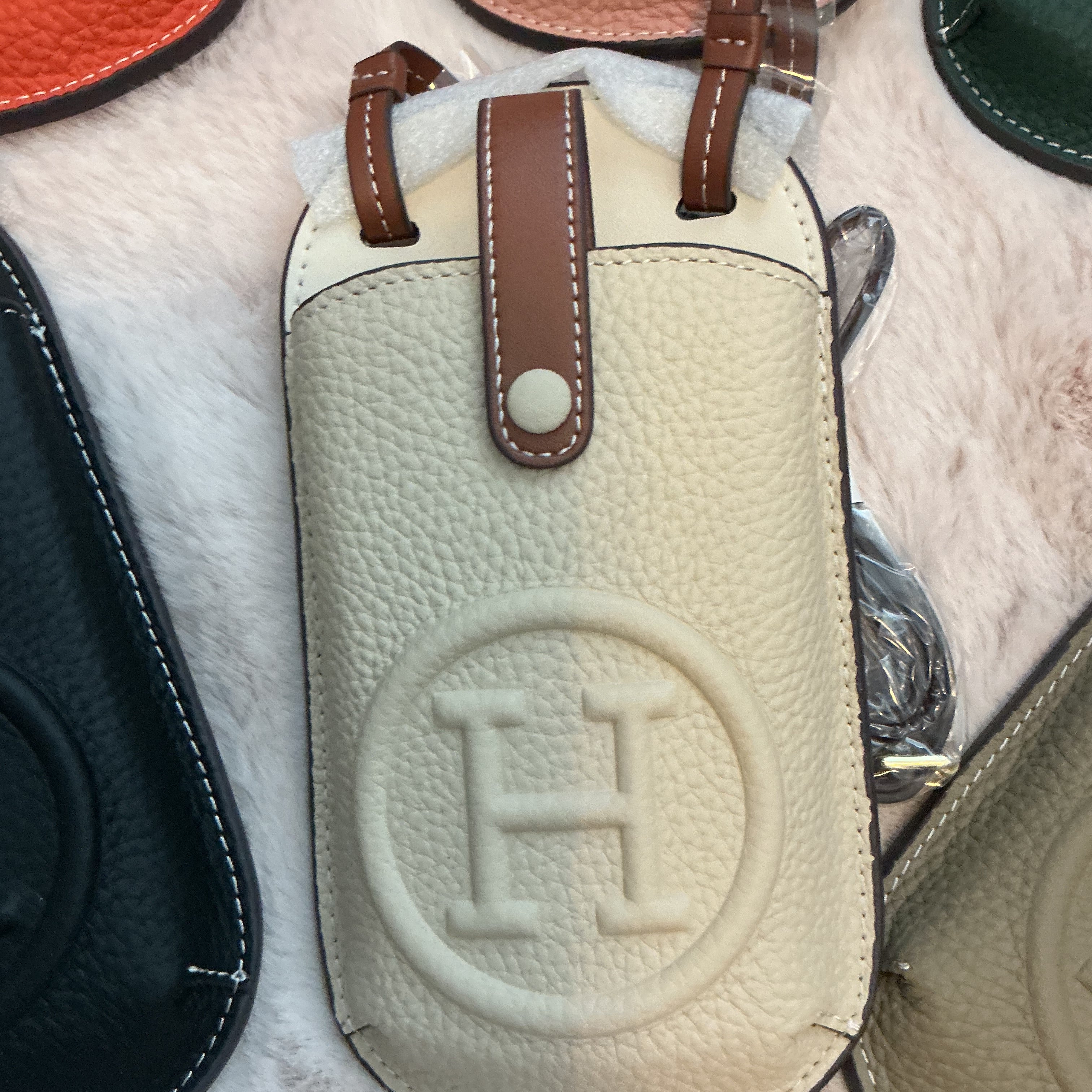 LEATHER SMARTPHONE HOLDER CROSSBODY STRAP CARD SLOTS