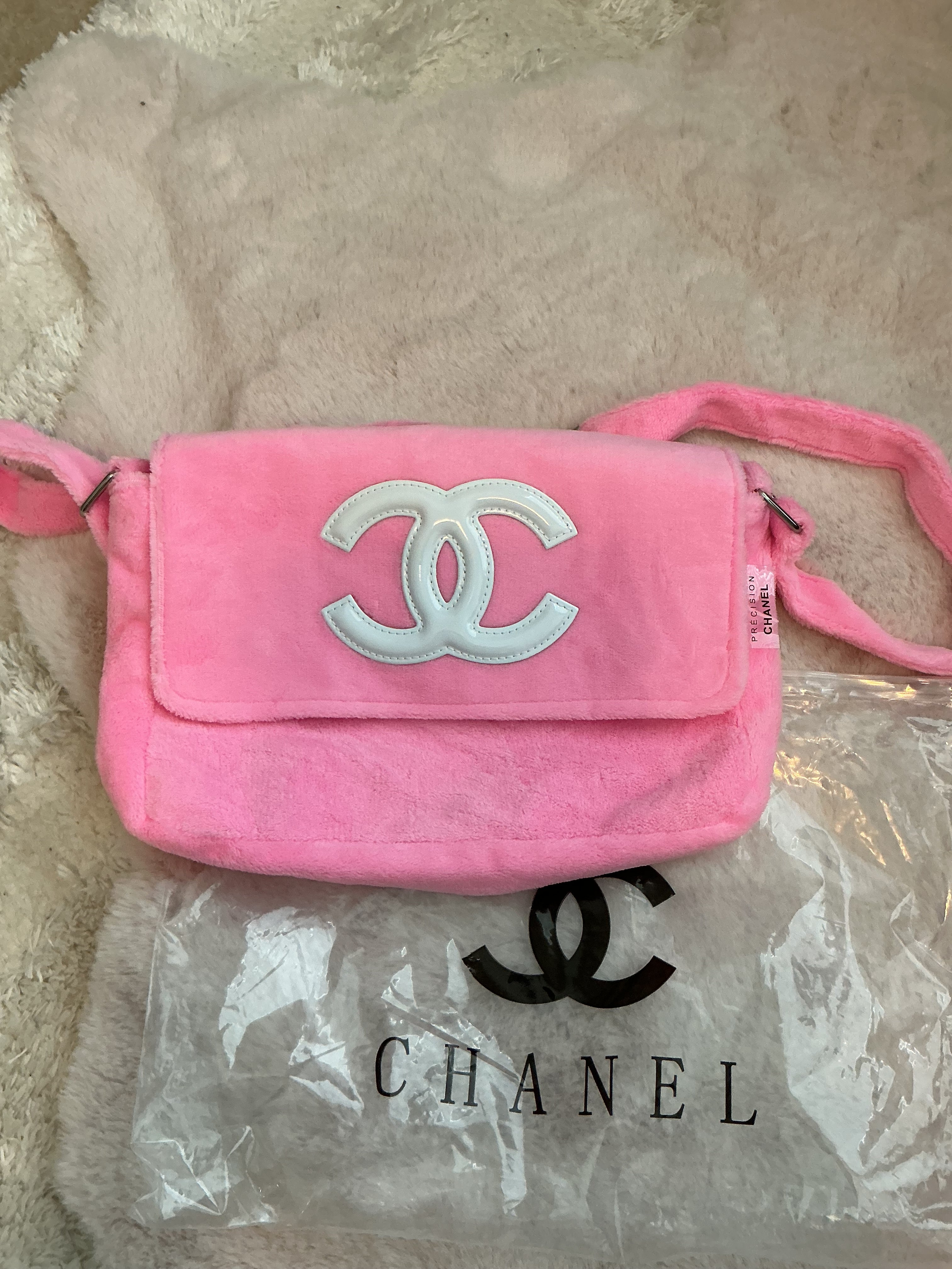 CHANEL CC PRECISION CROSSBODY BAG GWP ITEM