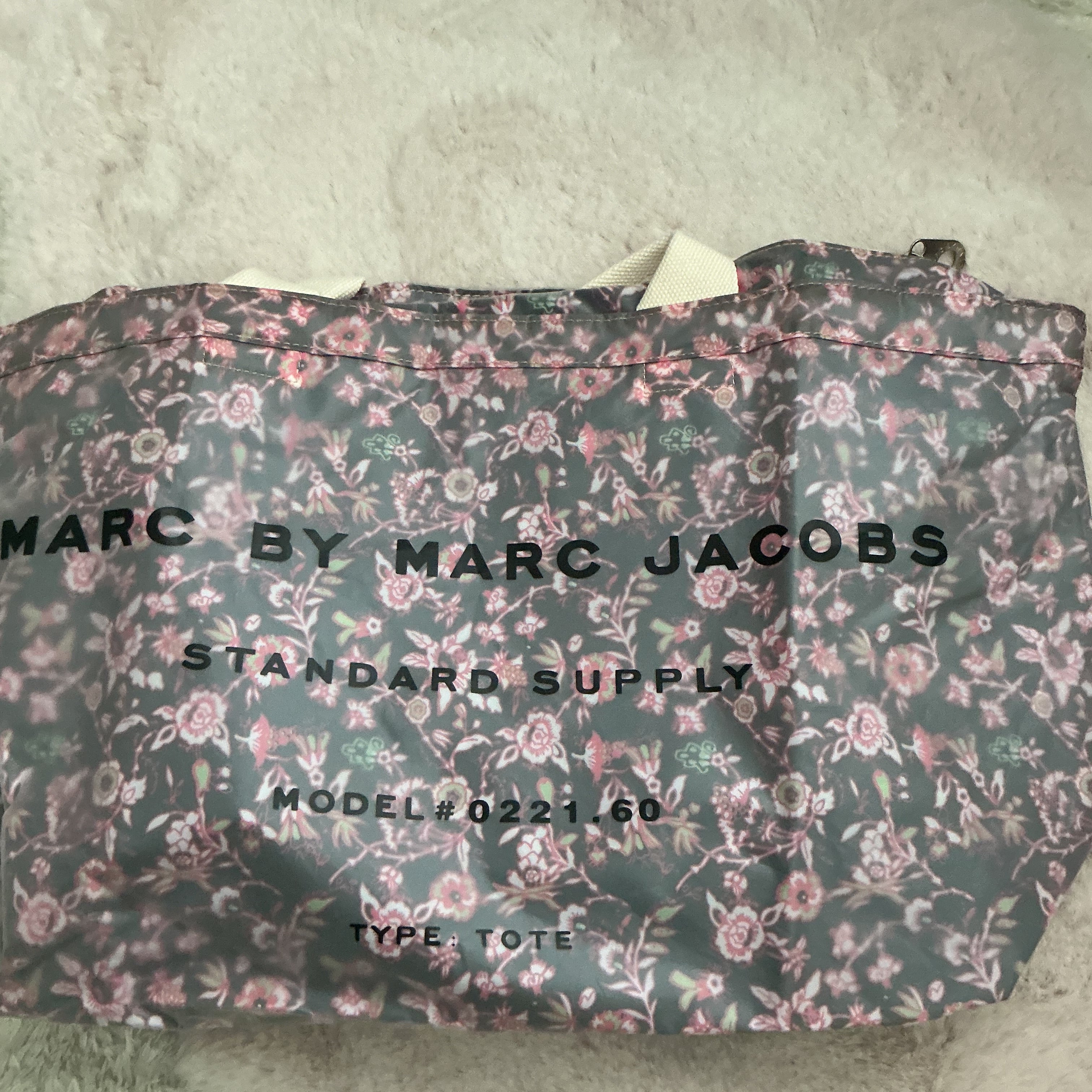 MARC BY MARC JACOBS STANDARD SUPPLY LARGE TOTE