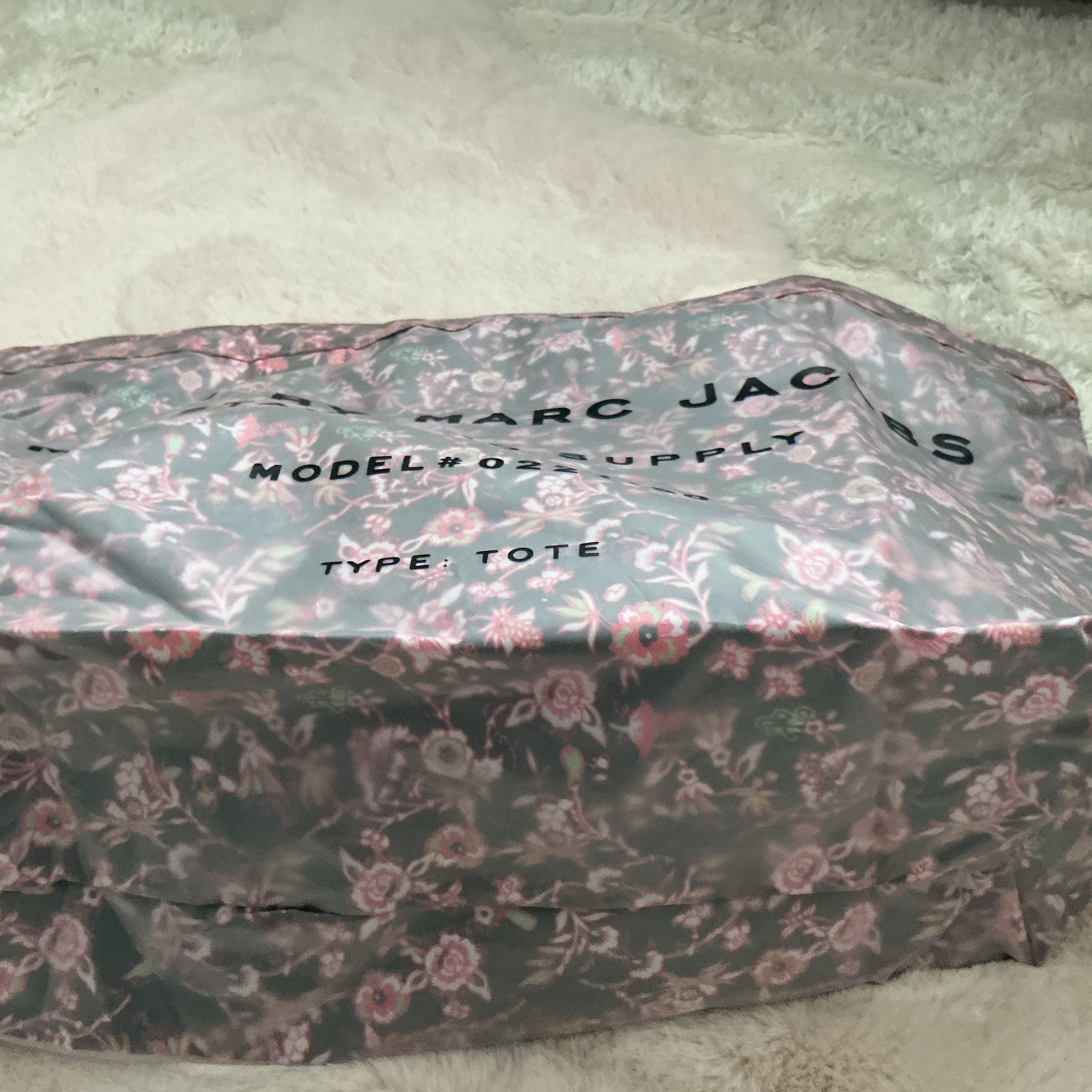 MARC BY MARC JACOBS STANDARD SUPPLY LARGE TOTE