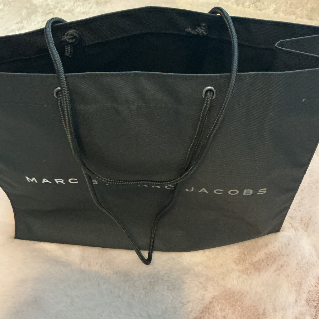 MARC BY MARC JACOBS MEDUIM TOTE  GWP ITEM