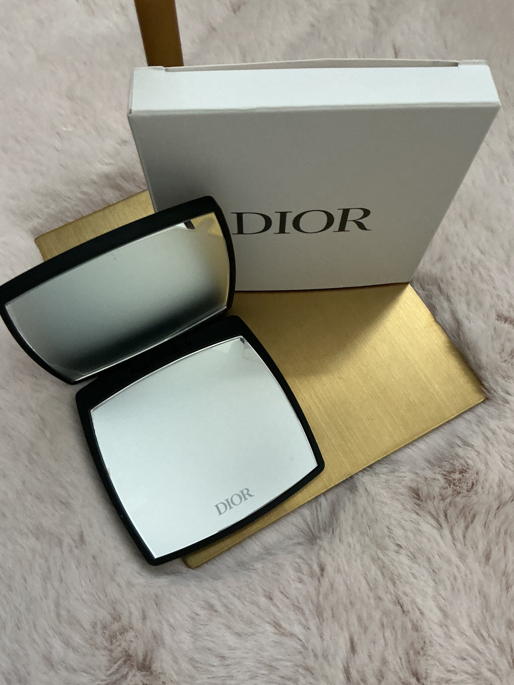 DIOR BEAUTY COMPACT MIRROR VIP ITEM