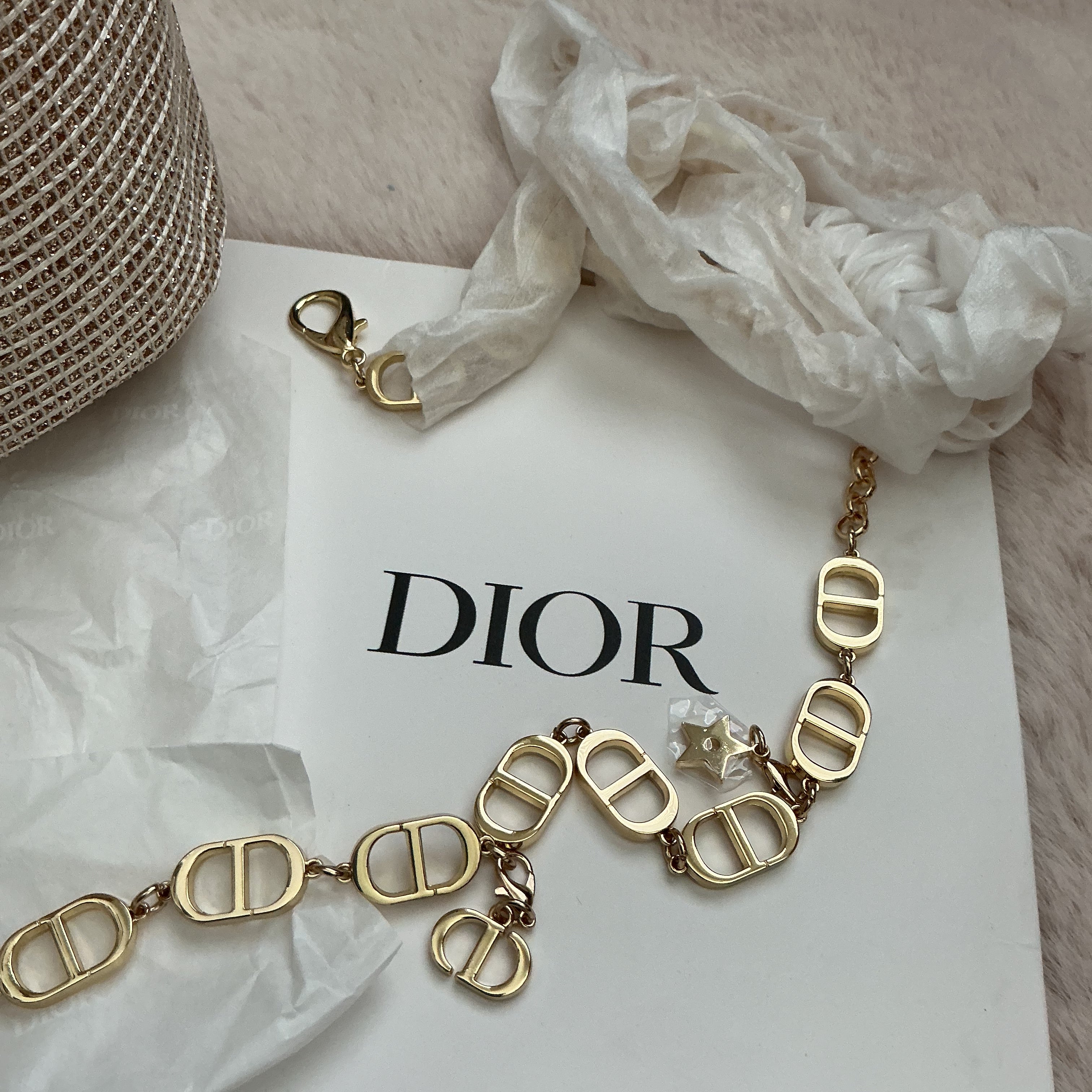 DIOR HOLIDAY COLLECTION BUCKET SLING WITH CROSSBODY CHAIN GWP ITEM