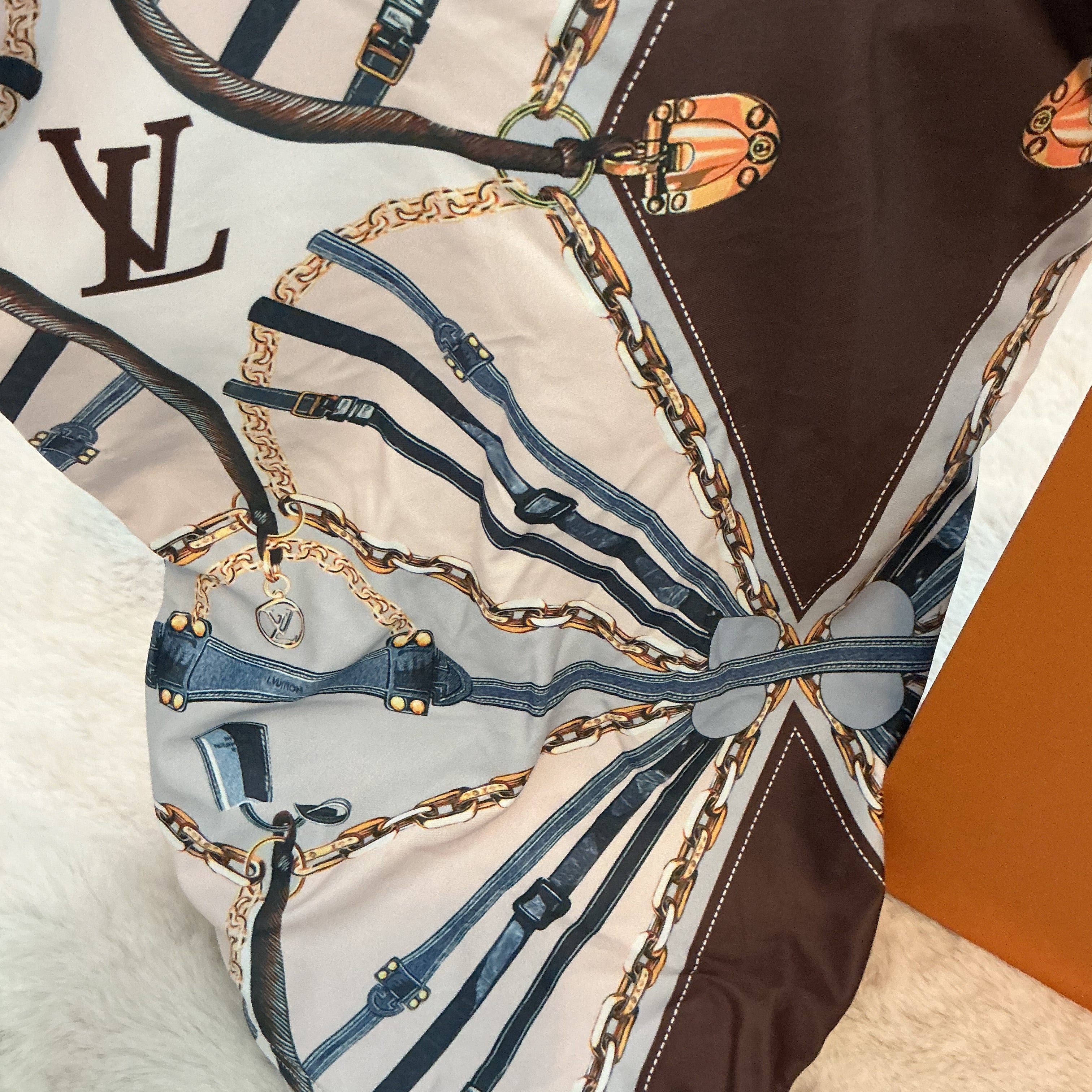 LV LOGO ONE PIECE SWIMSUIT