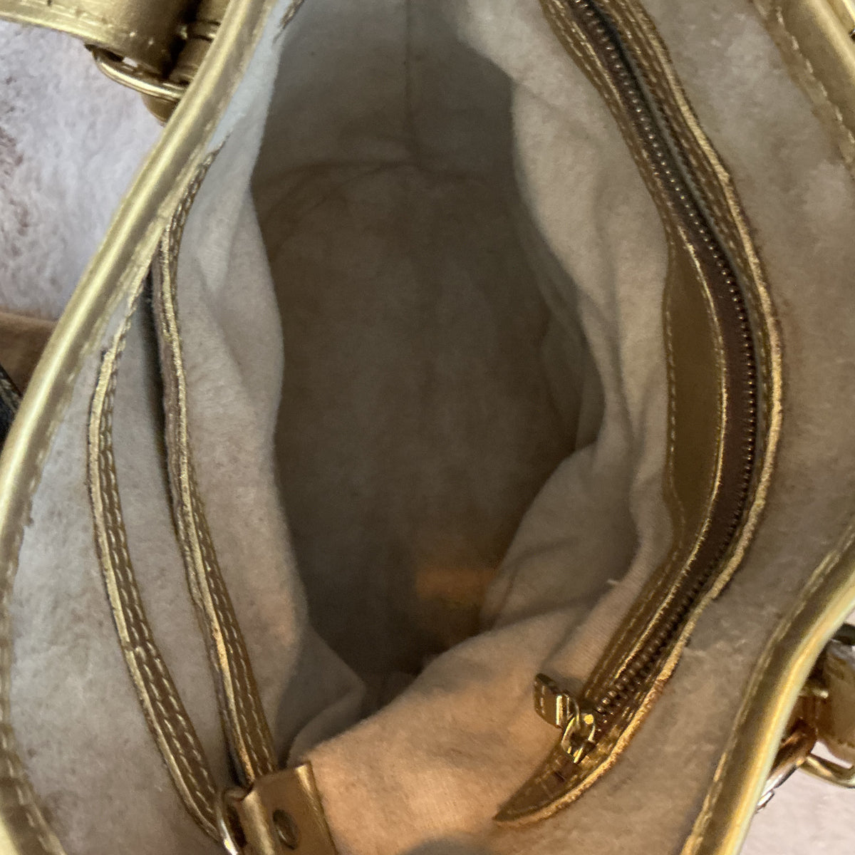 Louis Vuitton Petit PM Monogram Shoulder Bucket Bag with Mini Pouch