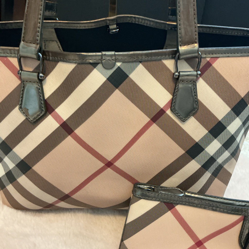 Burberry Nova Check MM Tote with Wristlet