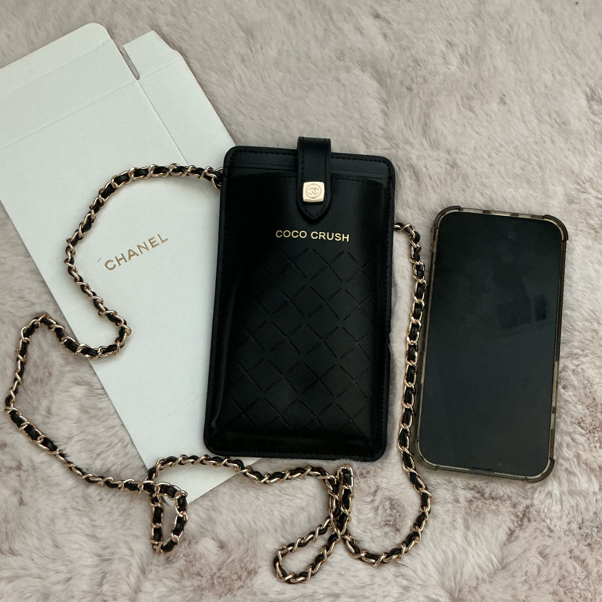 GWP CHANEL COCO CRUSH CELL PHONE HOLDER with Chain